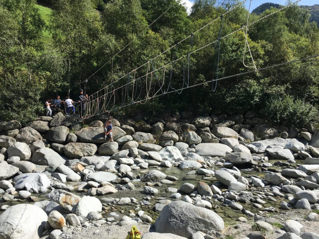 Nepalbrücke bauen